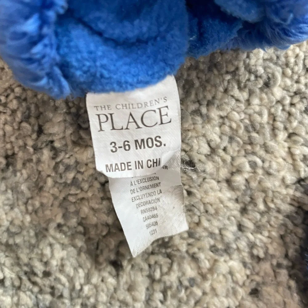COPY - The Children’s Place Hat and Mittens set